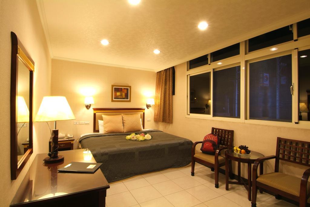 Puti Commercial Hotel Longtan Esterno foto
