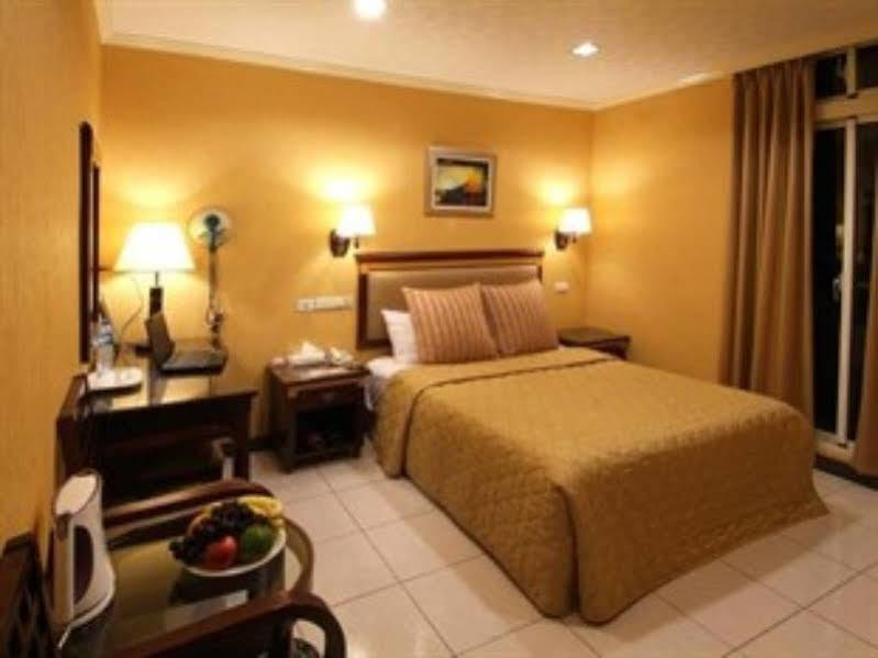 Puti Commercial Hotel Longtan Esterno foto